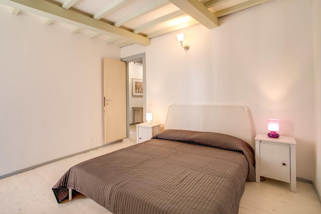 Three Bedroom Apartment Campo Dei Fiori Roma Eksteriør bilde