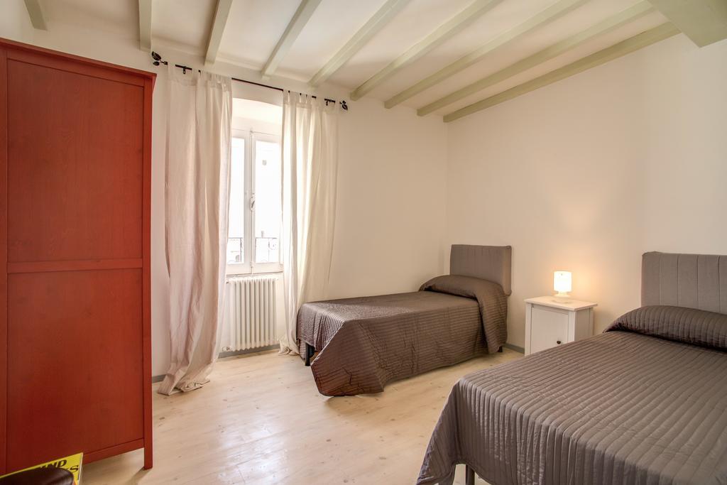 Three Bedroom Apartment Campo Dei Fiori Roma Rom bilde